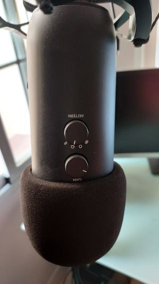 Micrófono Blue Yeti USB con pata