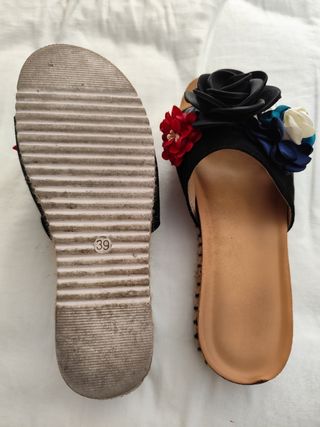 Chinelos florais verão