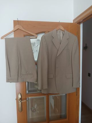 Traje beige hombre - 2 piezas