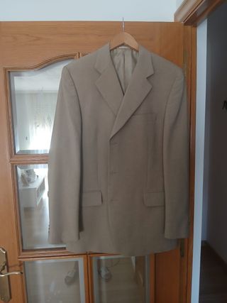 Traje beige hombre - 2 piezas