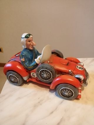 Auto da corsa vintage salvadanaio ceramica