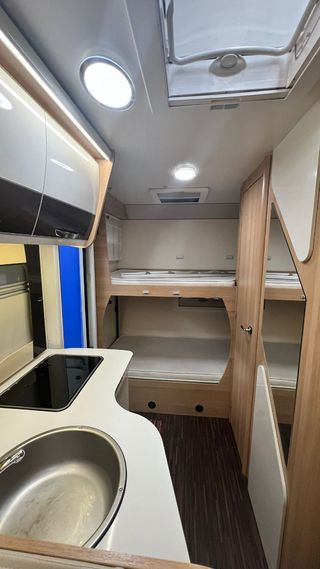 Autocaravana Glamys 222 de 7 plazas