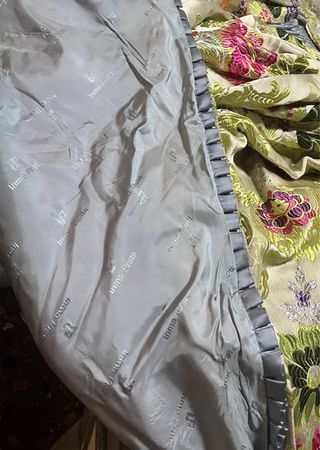 Traje Fallera: falda, corpiño y zapatos
