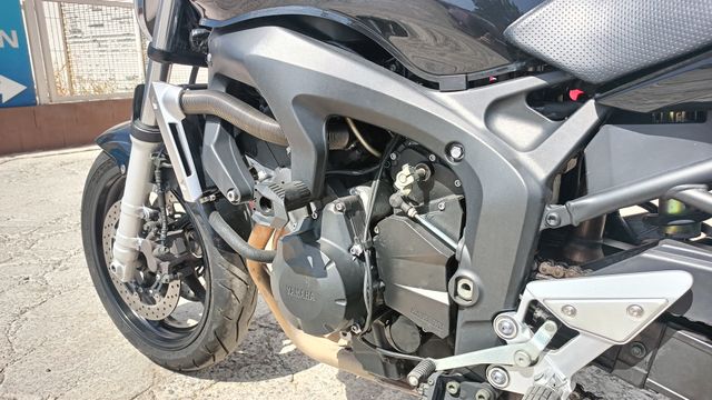 YAMAHA FZ6 2005