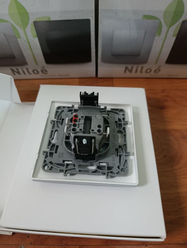 7 interruptores Niloé - nuevos