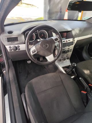Opel Astra 2006