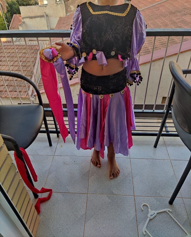 Disfraz gitana niña Esmeralda el jorobado de Notre