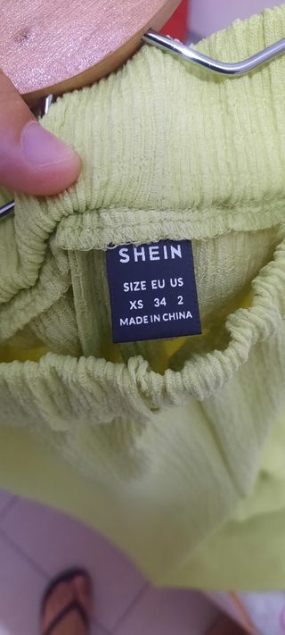 Pantalones anchos verdes