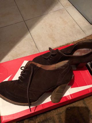 Zapatos tacón marrón - talla 36