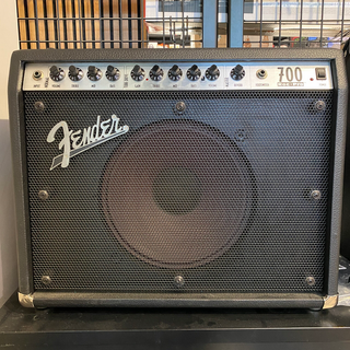 Fender Roc-Pro 700 Amplificatore
