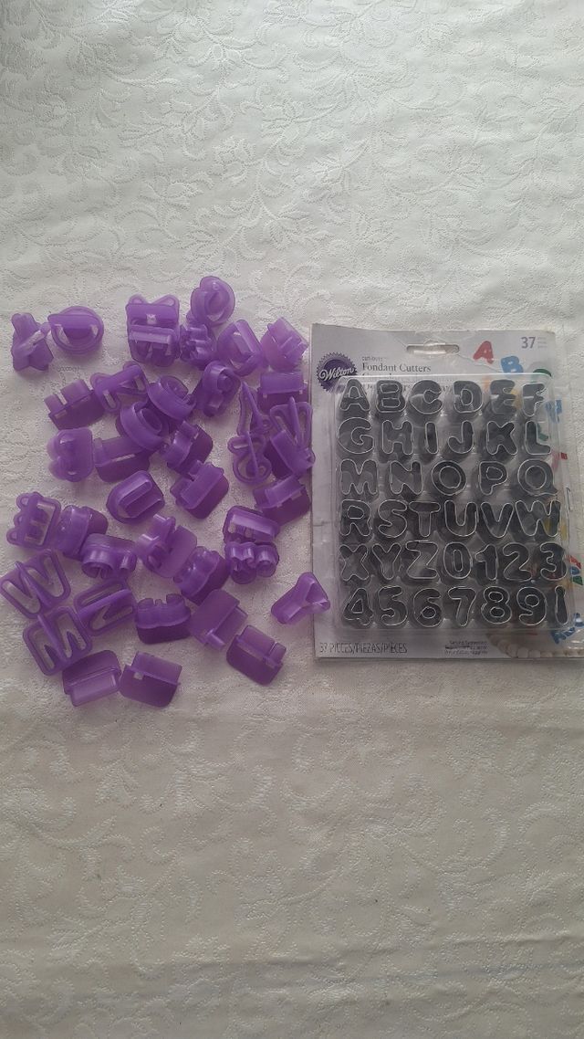 Cortadores letras Wilton - 37 piezas