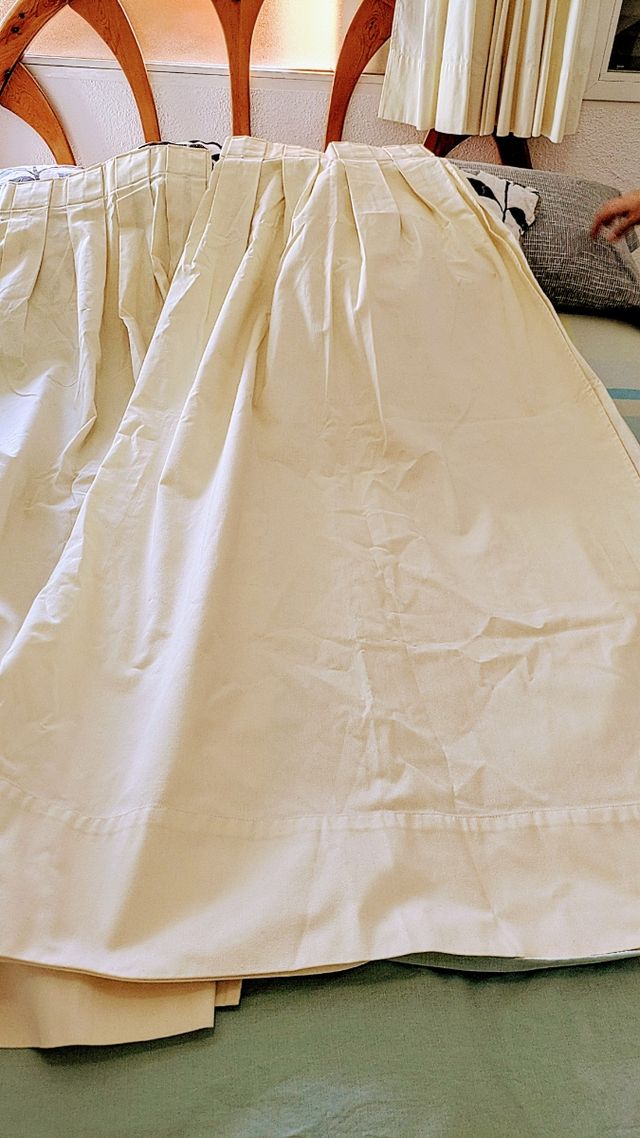 Cortinas beige - 2 uds. Cómo nuevas.