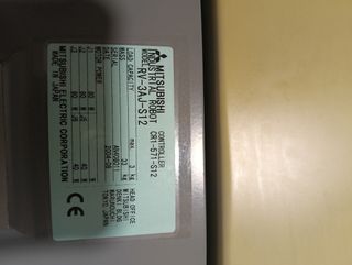 Brazo robótico Mitsubishi RV-3AJ