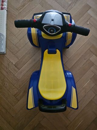 Quad infantil correpasillos Goodyer