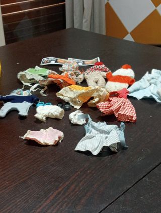 Barriguitas Famosa - Cuna y Ropa