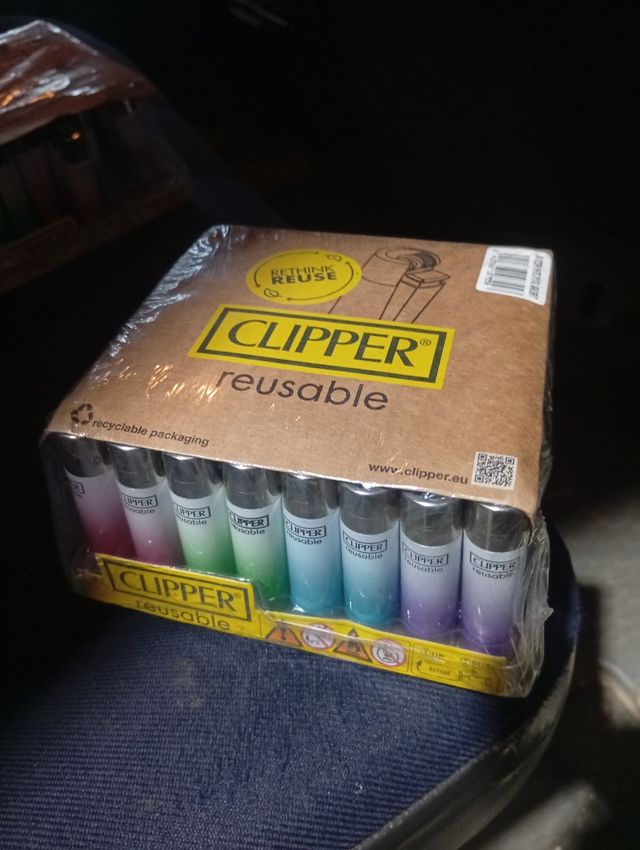 Caja Encendedores Clipper | Colores