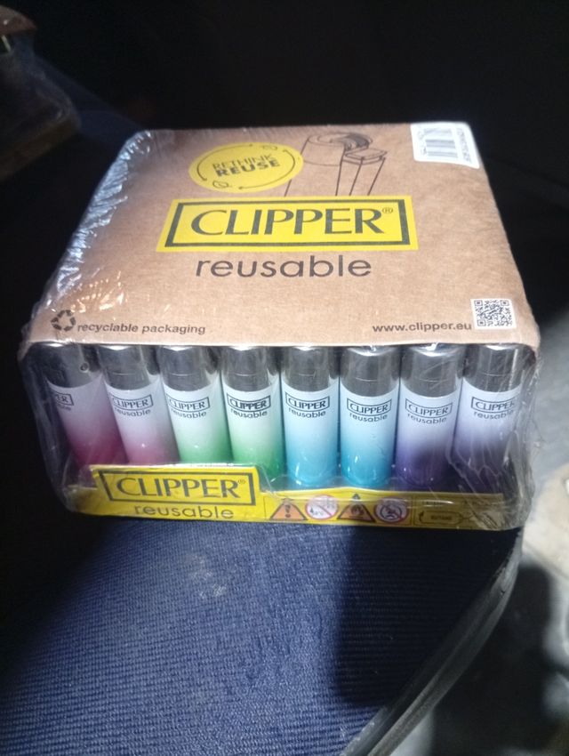 Caja Encendedores Clipper | Colores