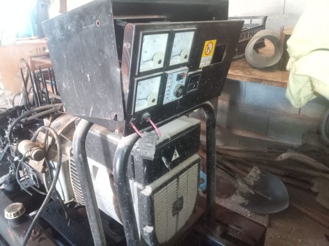 Generador eléctrico usado
