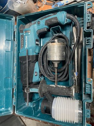 Martillo perforador Makita HR2630