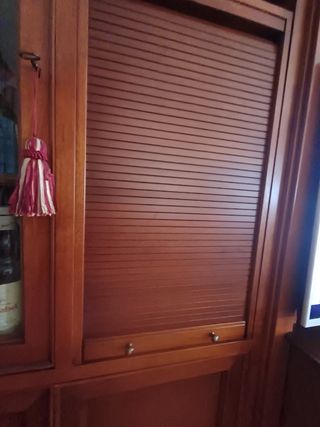 Mueble salón madera cerezo.