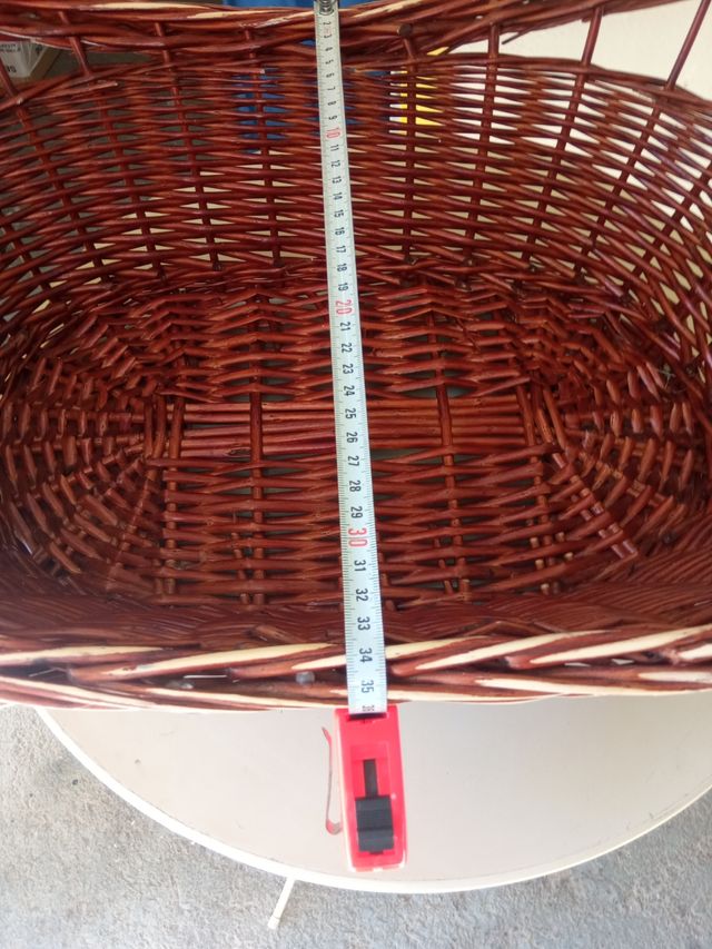 Cesta mimbre marrón