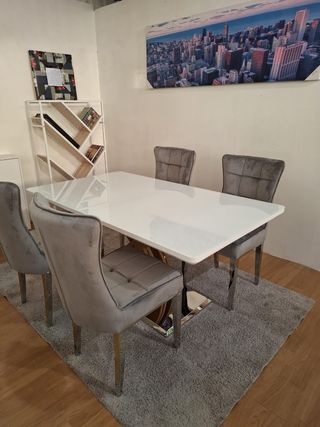 Mesa extensible moderna blanco-madera