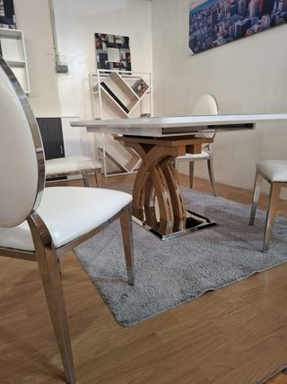 Mesa extensible moderna blanco-madera