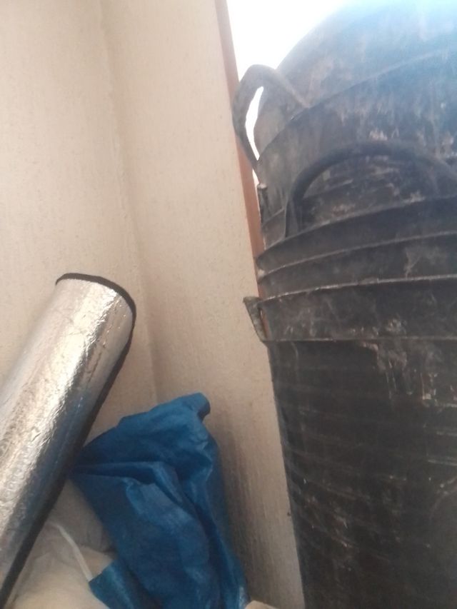 9 secchi o contenitori da costruzione ce ne sono 9 da 70L 39€ tutti