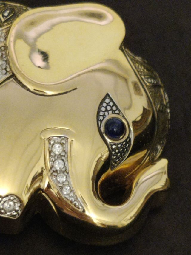 Spilla e fermafoulard