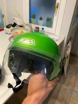 Casco moto Nzi verde