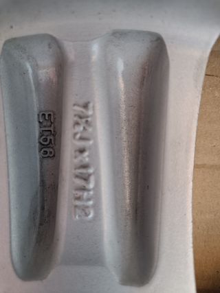 Llantas 15" - 17" nuevas y usadas