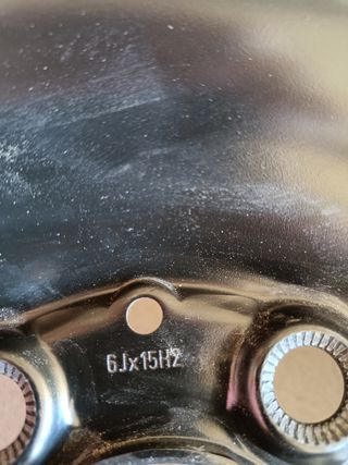 Llantas 15" - 17" nuevas y usadas