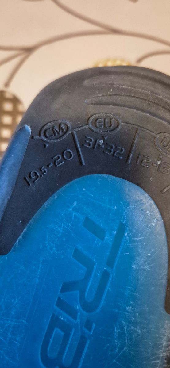 Pinne Tribord Bambino 31/32 EU