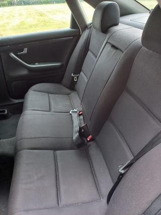 Audi A4 2.4 V6