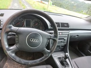Audi A4 2.4 V6