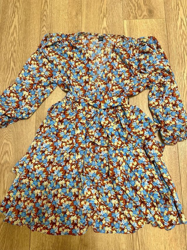 Vestidos estilo preppy tamanho M - 3 peças.