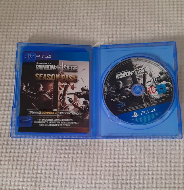 Rainbow Six Siege PS4 - Standard Edition