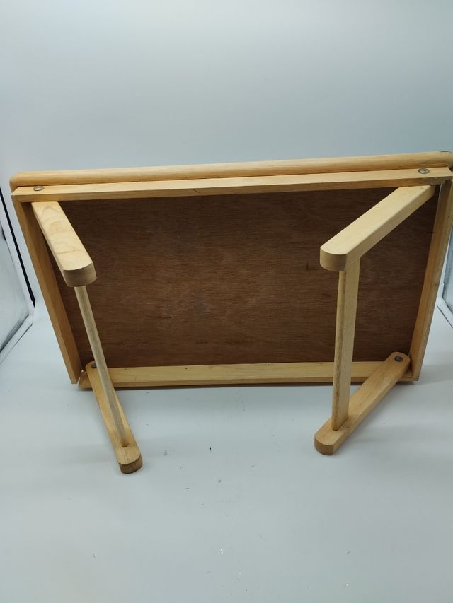 Bandeja plegable de madera