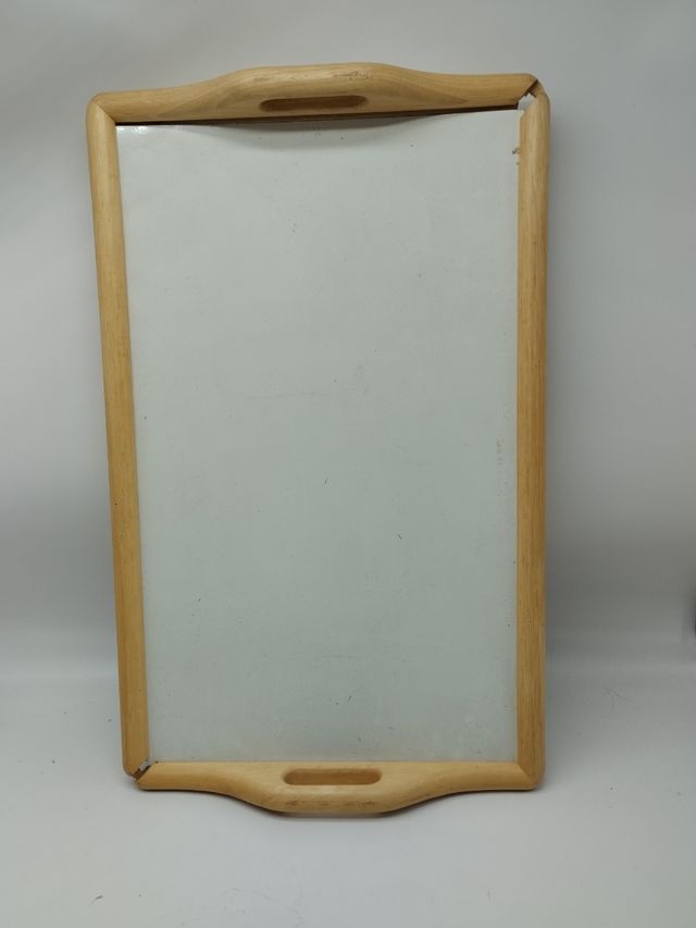 Bandeja plegable de madera