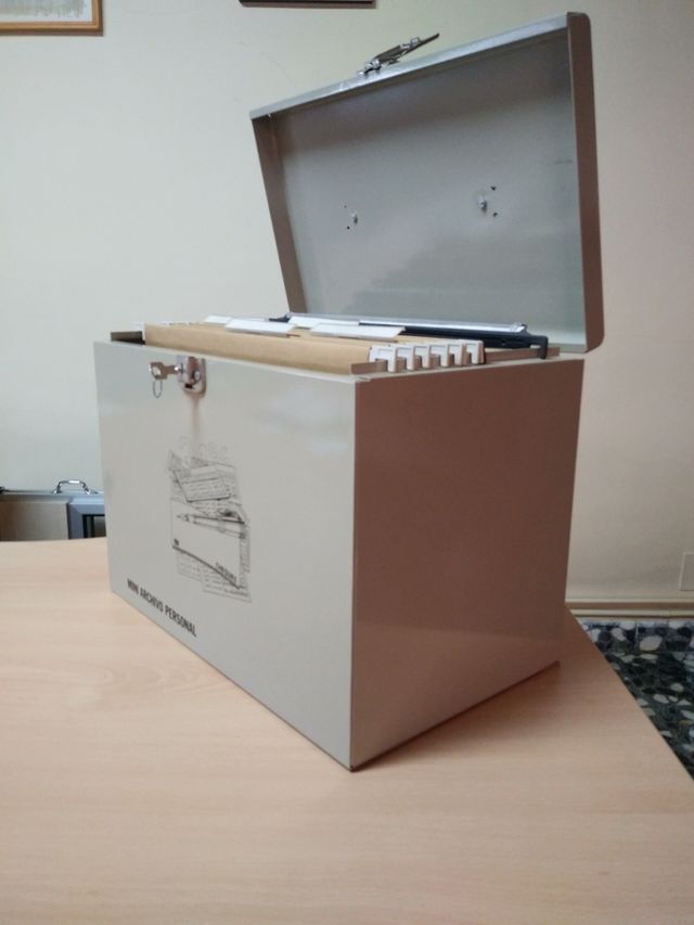 Mini archivador metálico beige