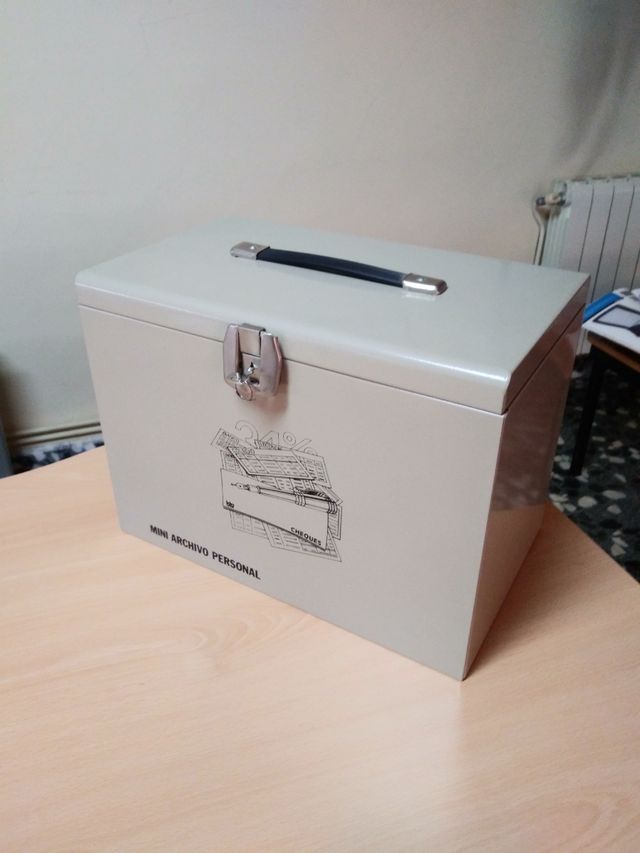 Mini archivador metálico beige