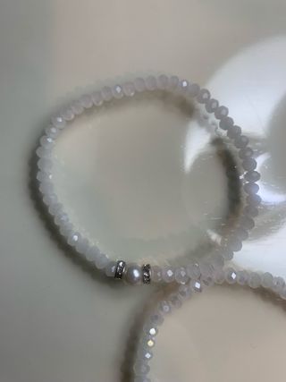 Braccialetti perle bianche e argento