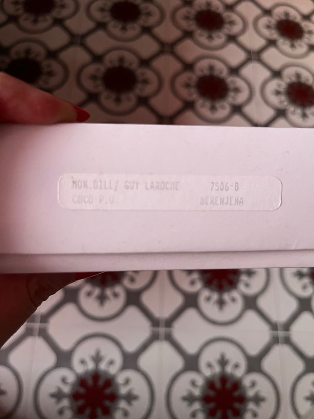 Monedero Guy Laroche Piel