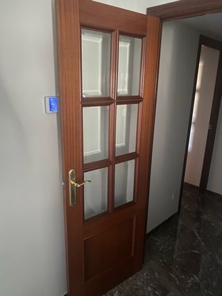 puerta de madera
