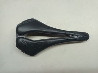 Selle Italia XLR, railes carbono, L3 145mm 139g