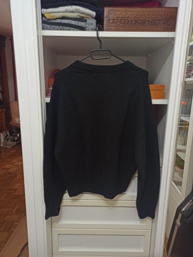 Maglione nero H&M taglia S con fermaglio