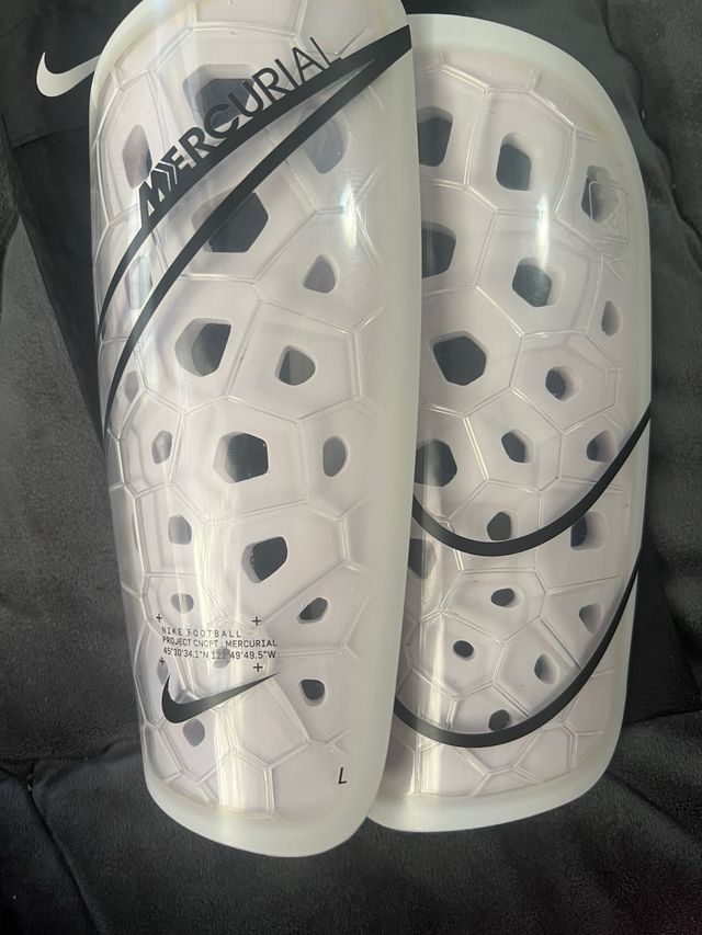 Espinilleras Nike Mercurial