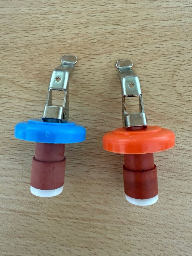 2 tappi salvafreschezza bottiglie