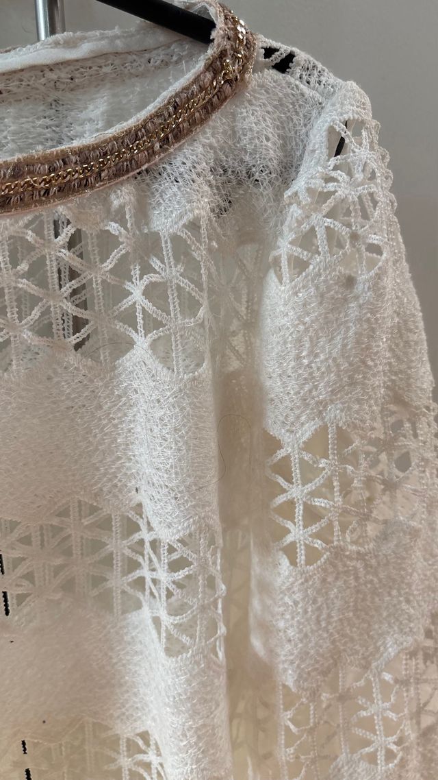Blusa blanca crochet