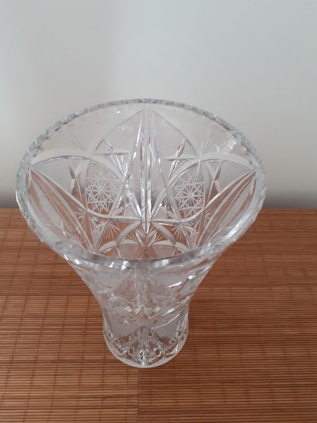 Jarrón cristal Bohemia tallado